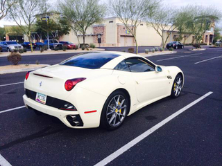 Illustration for article titled This 2009 Ferrari California Asks $119,000, Is On Craigslist